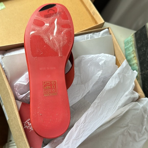 NWT Free People Haven Thong Flatform - Picture 3 of 6